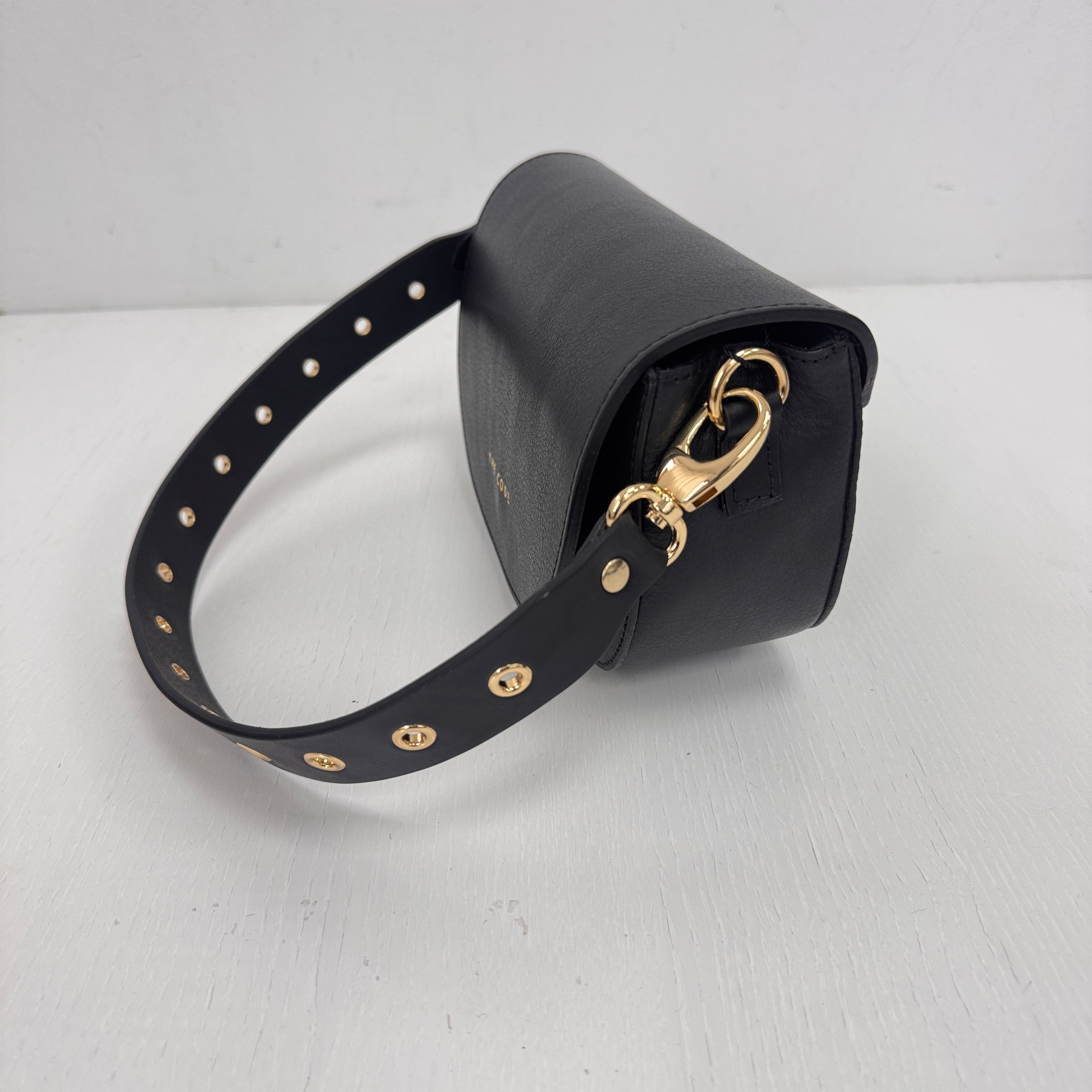 Bandolera Rock negro liso