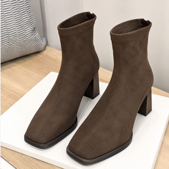 Madeleine - Botines Elegantes de Ante