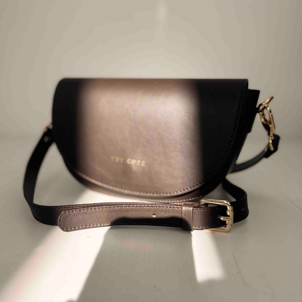 Bandolera marrón testa