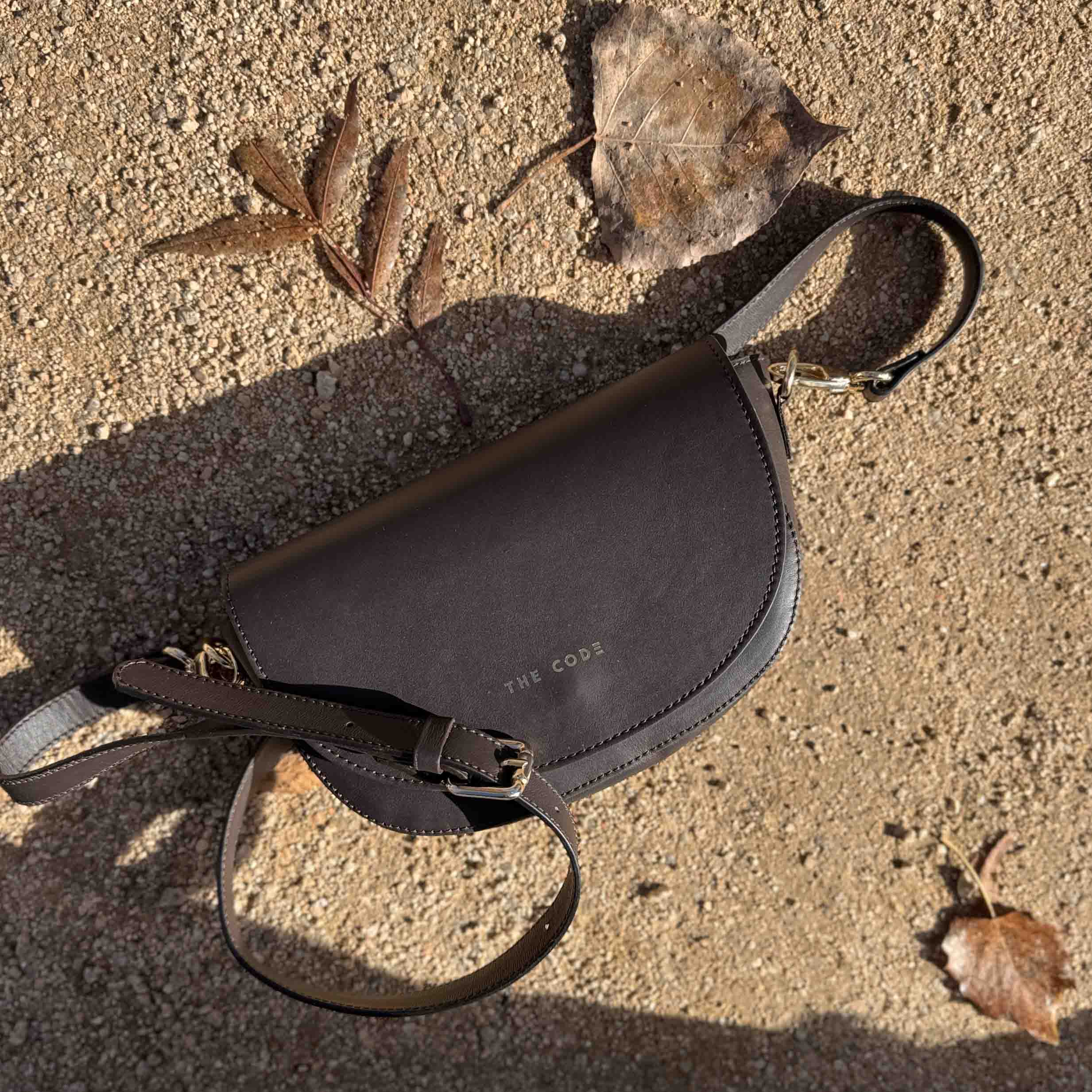 Bandolera marrón testa