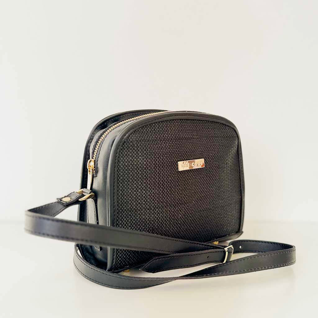 Bandolera Casandra rafia y piel negro