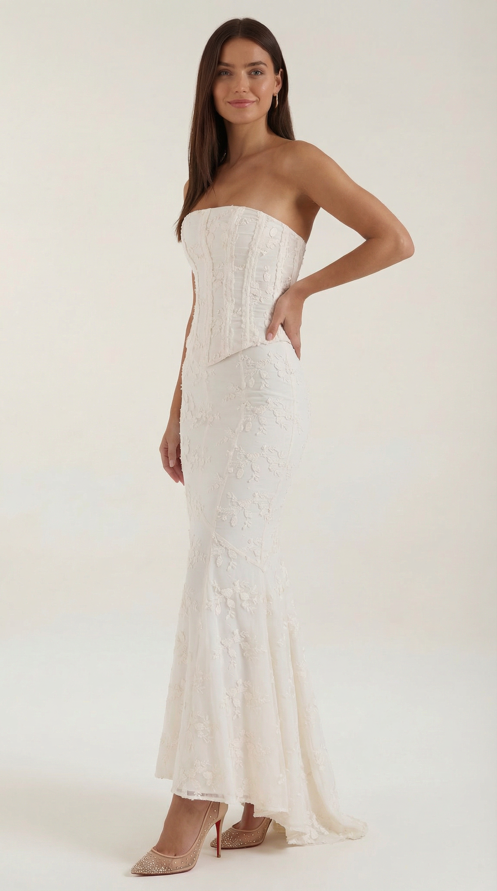 Largo Vestido de Encaje con Corsé Anastasia