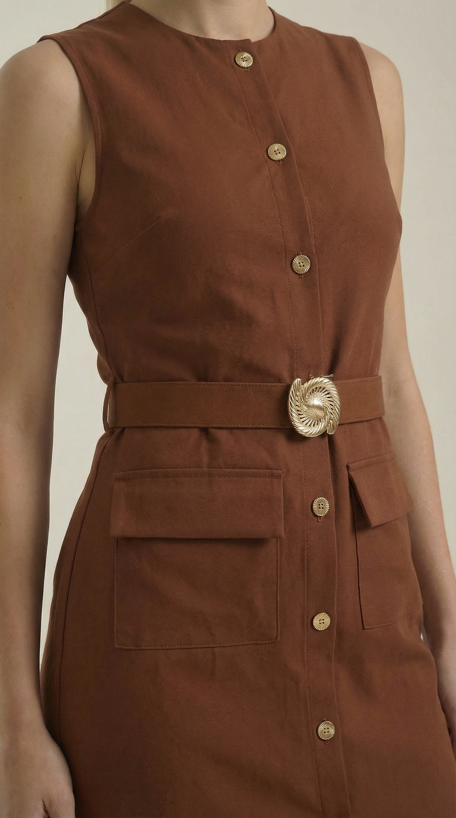 Vestido Midi Arlene con Detalles de Botones