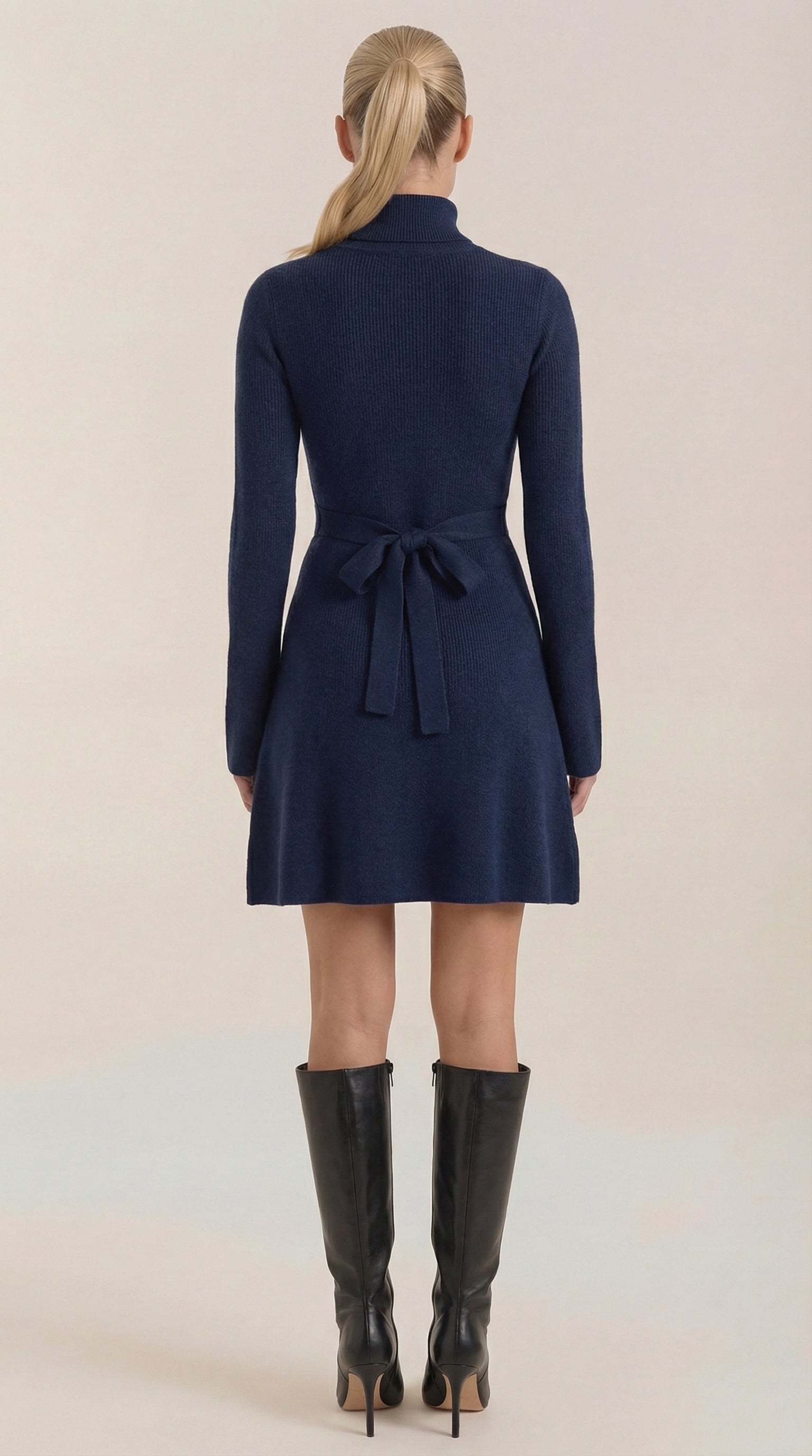 Mini Vestido de Punto con Cuello Alto Geneva