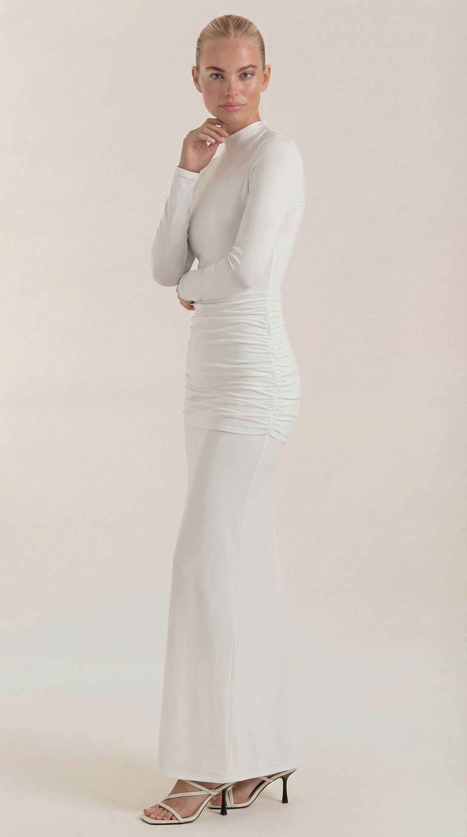 Maxi Vestido Krista de Cuello Alto