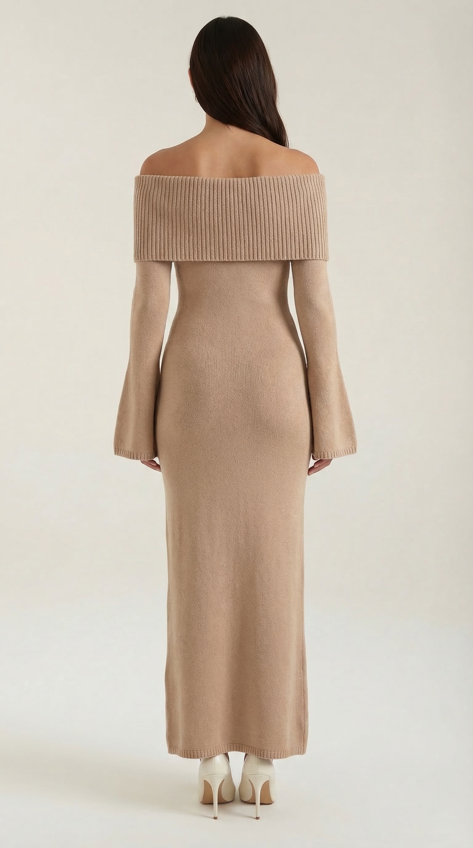 Vestido largo ajustado con hombros descubiertos de Quinlan