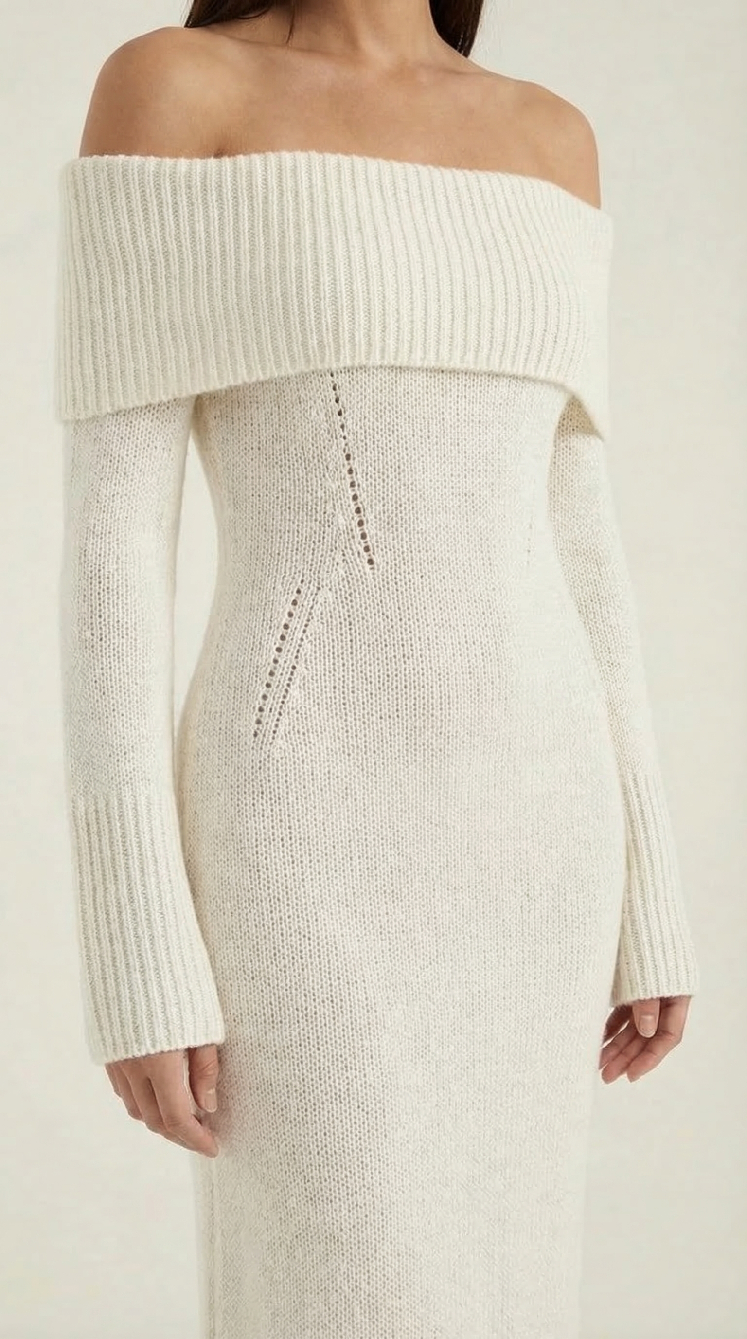 Vestido largo ajustado con hombros descubiertos de Quinlan