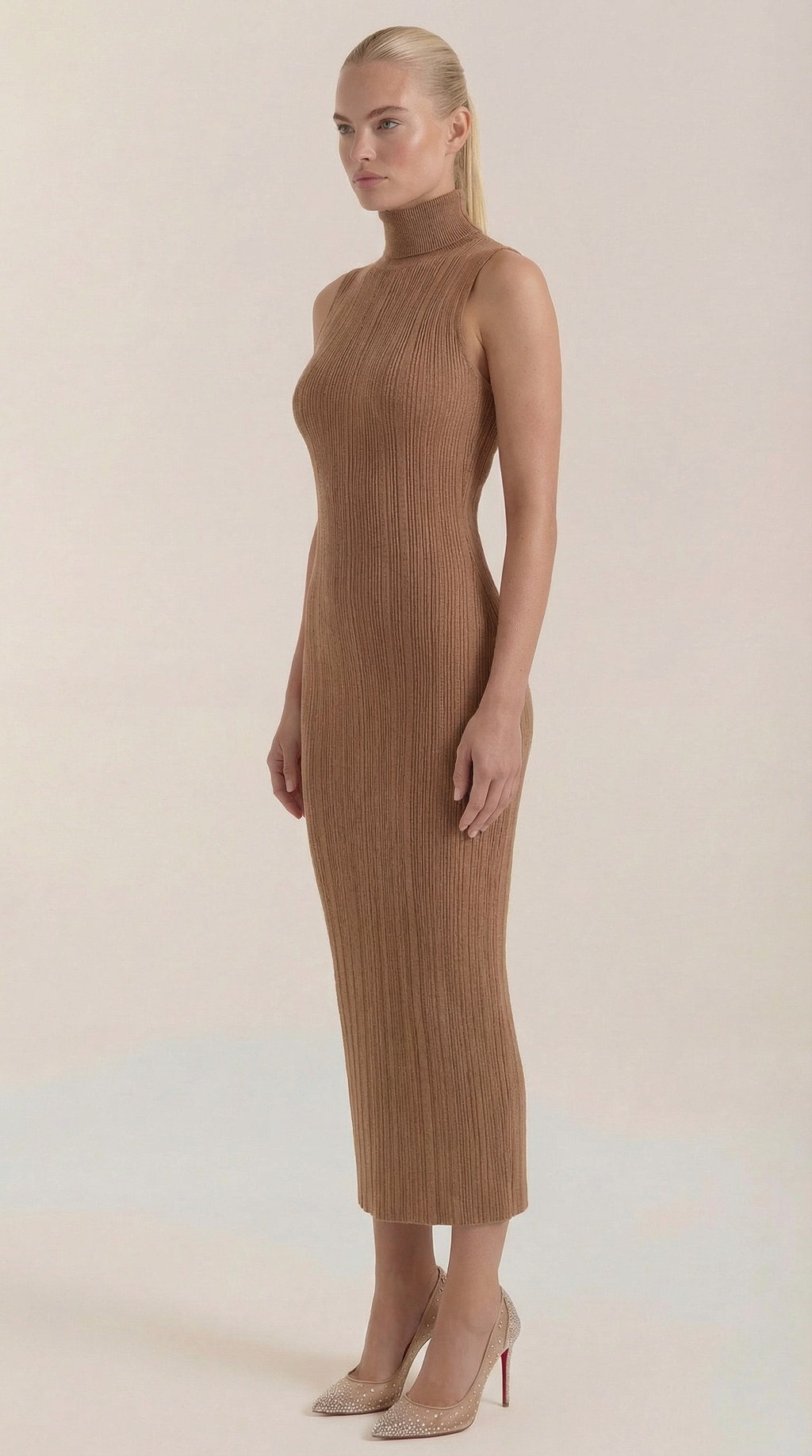 Vestido Sonia midi ajustado de cuello alto