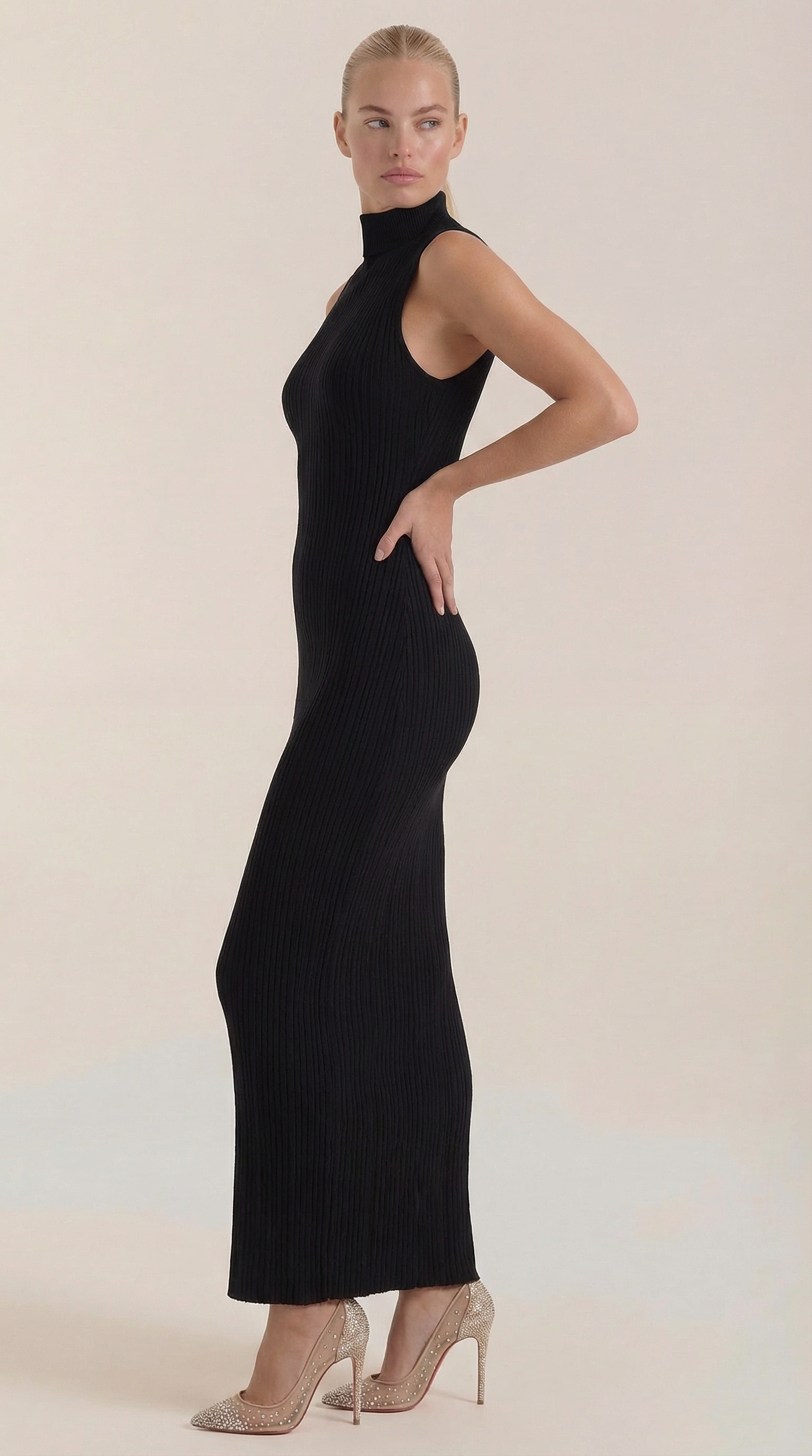 Vestido Sonia midi ajustado de cuello alto