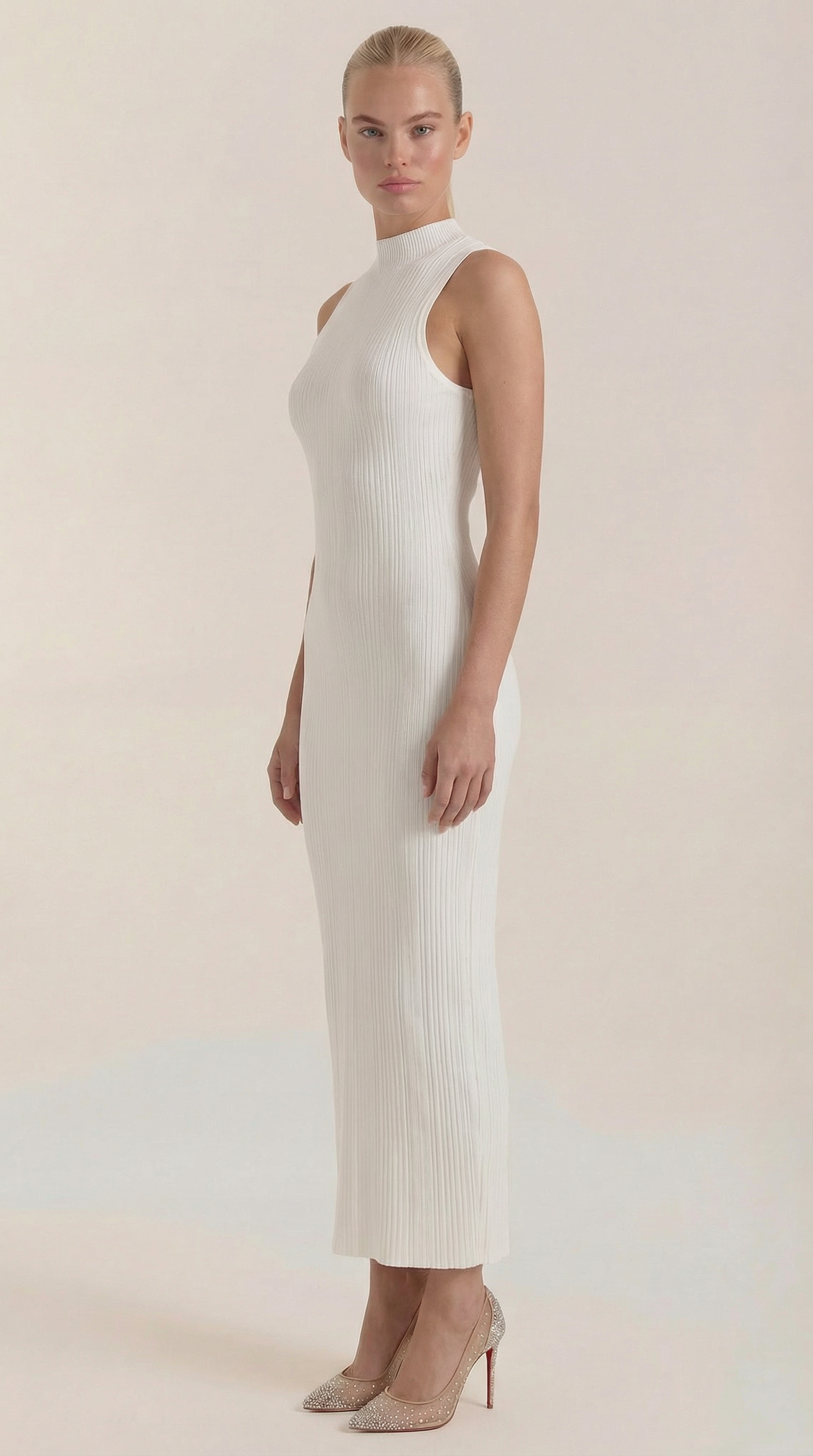 Vestido Sonia midi ajustado de cuello alto