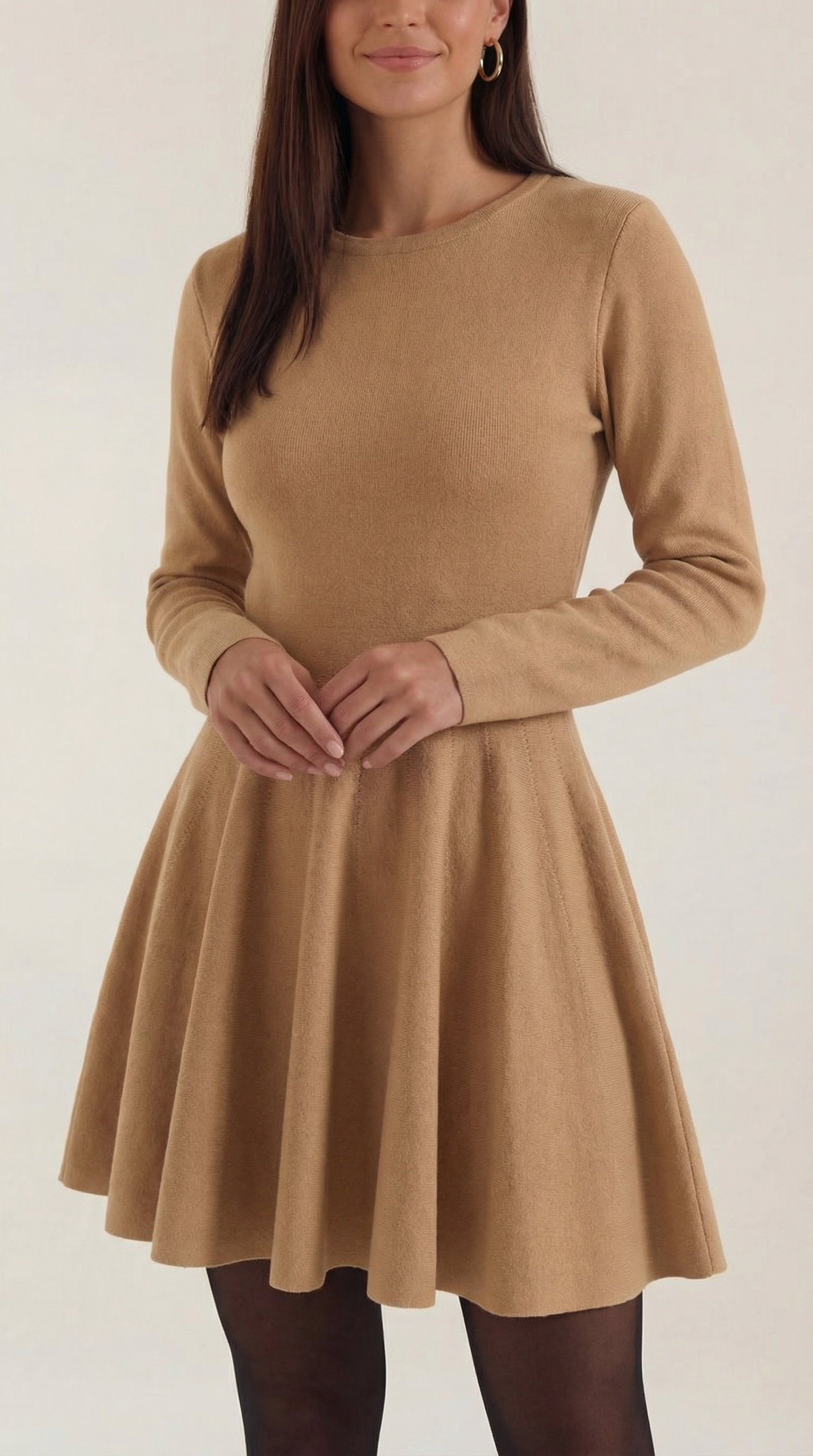 Tiffany Mini Dress con Mangas Largas y Pliegues