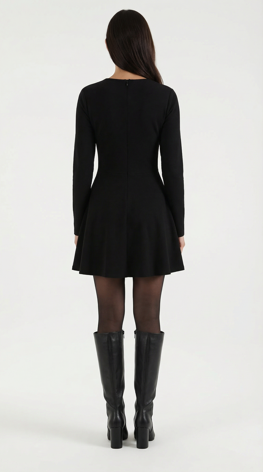 Tiffany Mini Dress con Mangas Largas y Pliegues