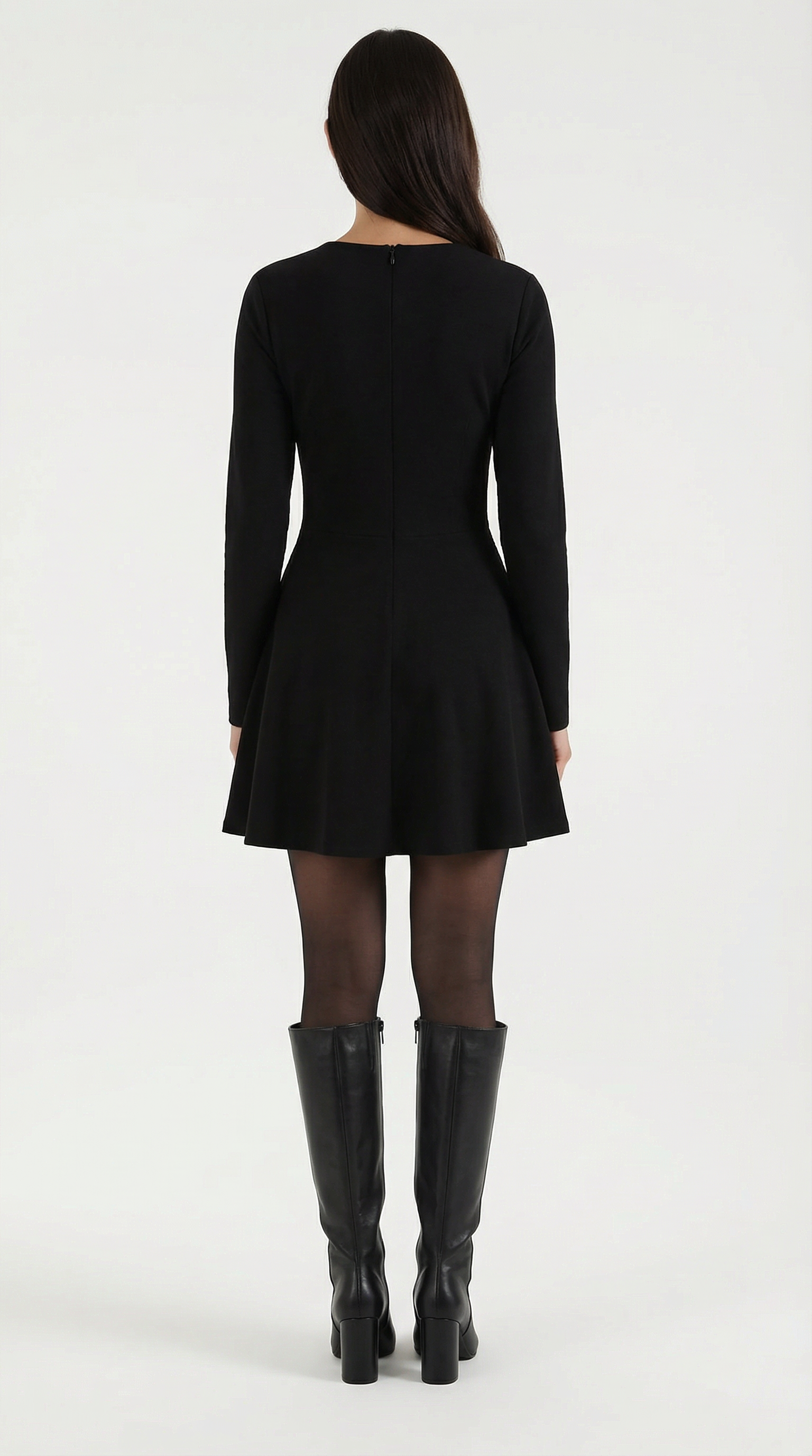 Tiffany Mini Dress con Mangas Largas y Pliegues