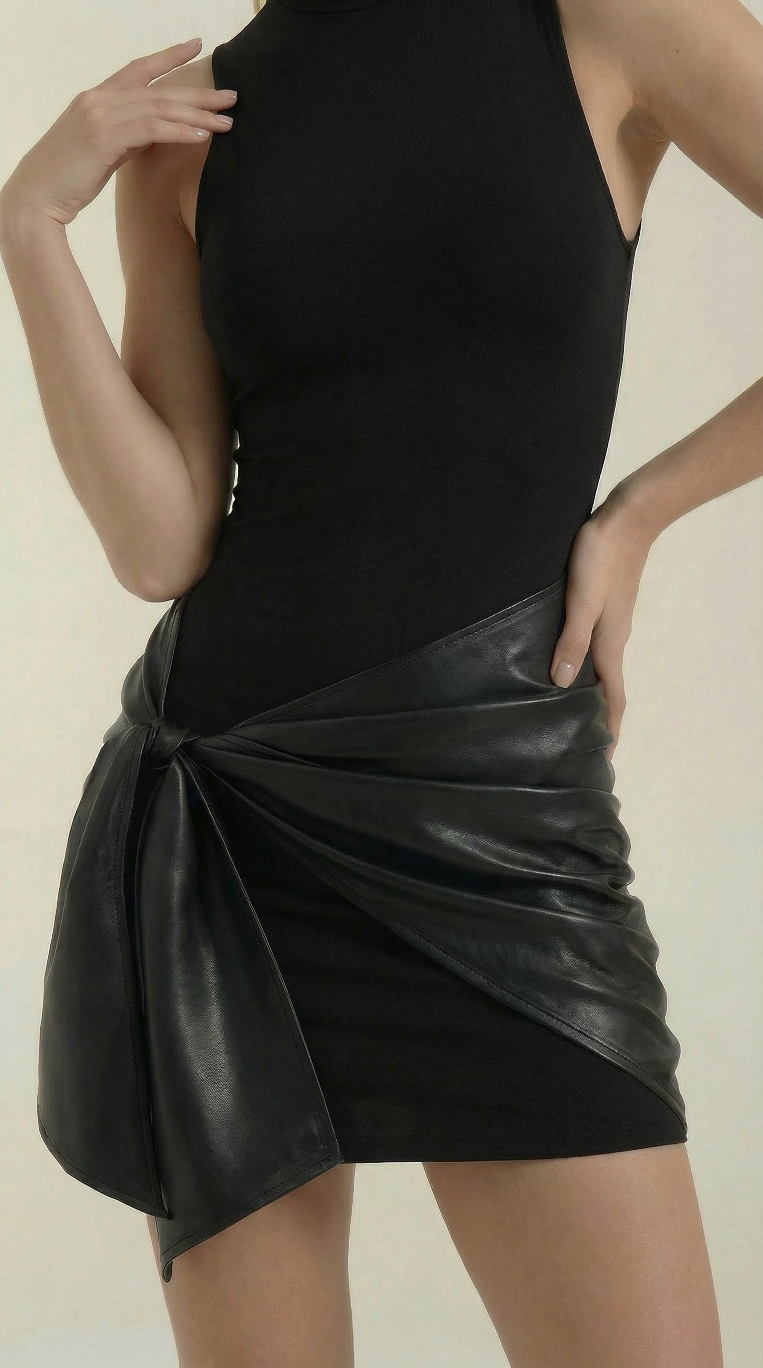 Vestido Vickie corto estilo cruzado