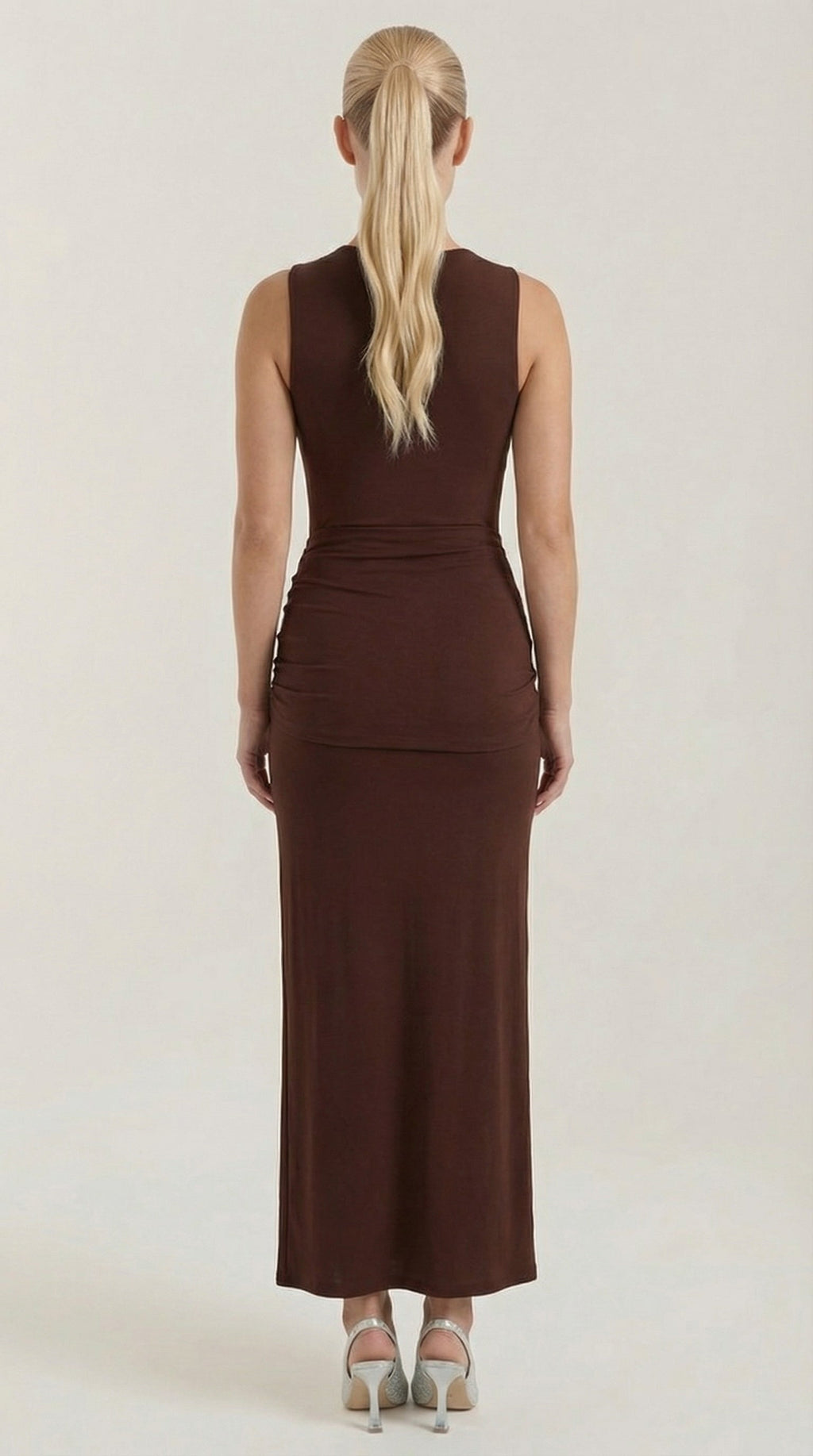 Maxi Vestido Hester con Cuello Alto