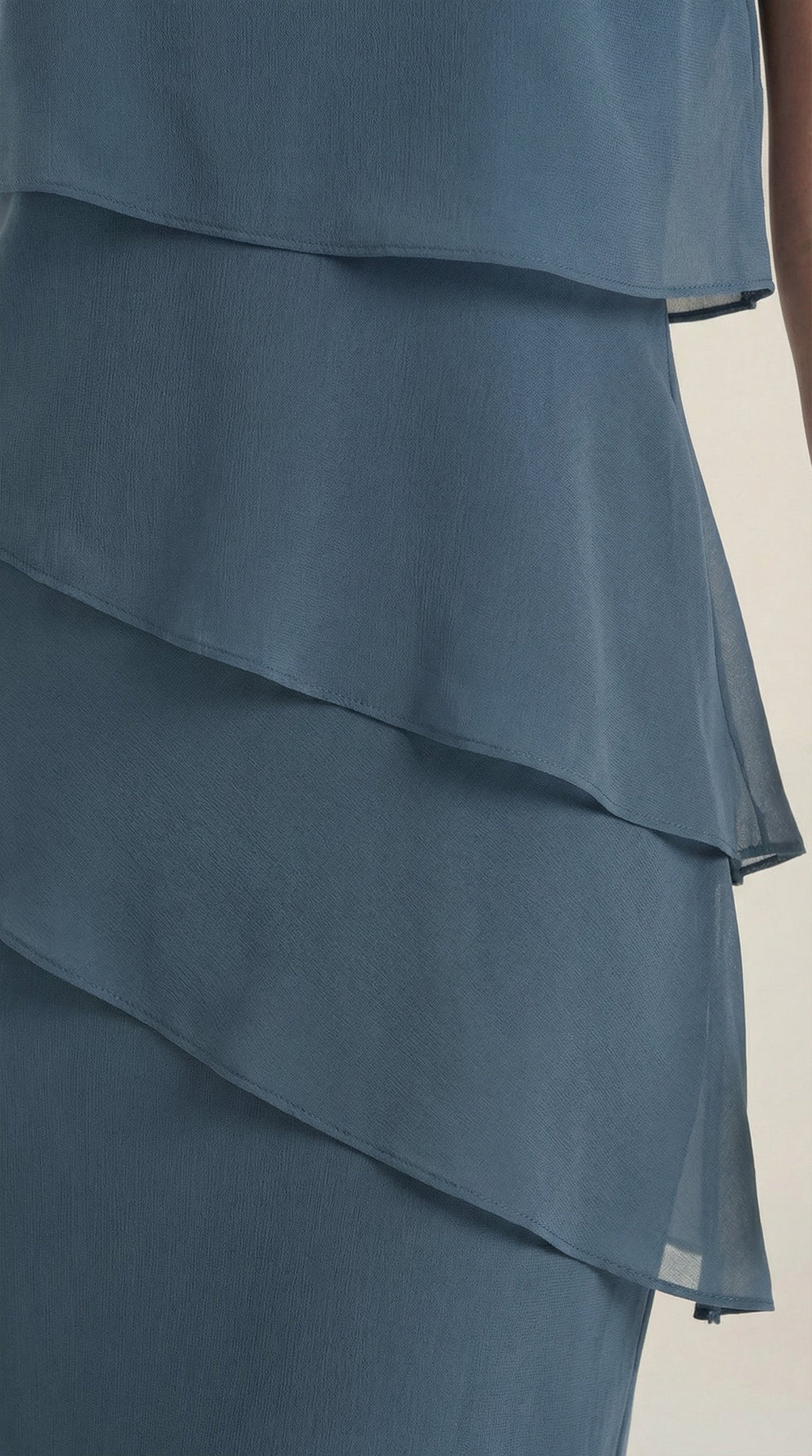 Vestido Corto con Volantes Meghan